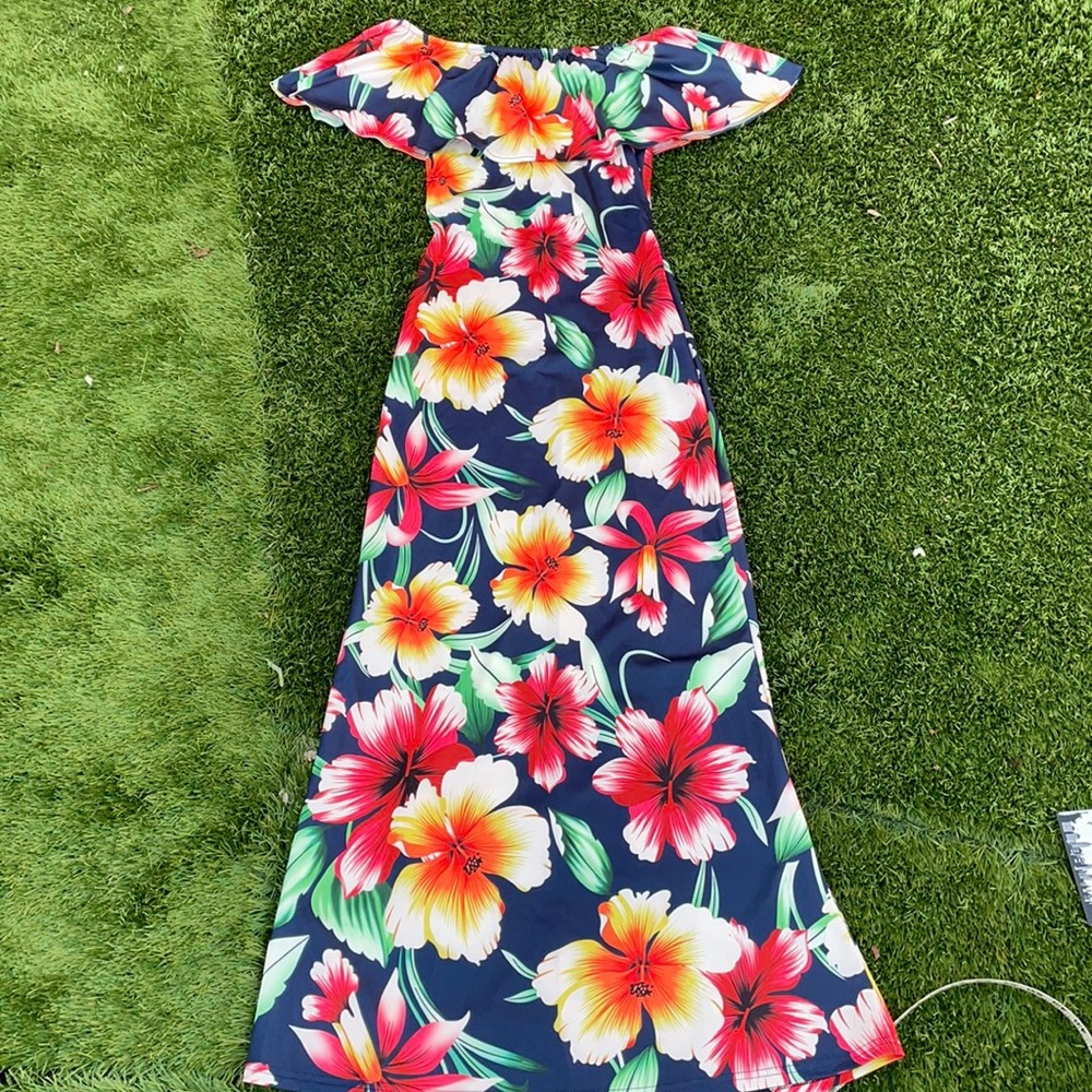 Off shoulder maxi dress